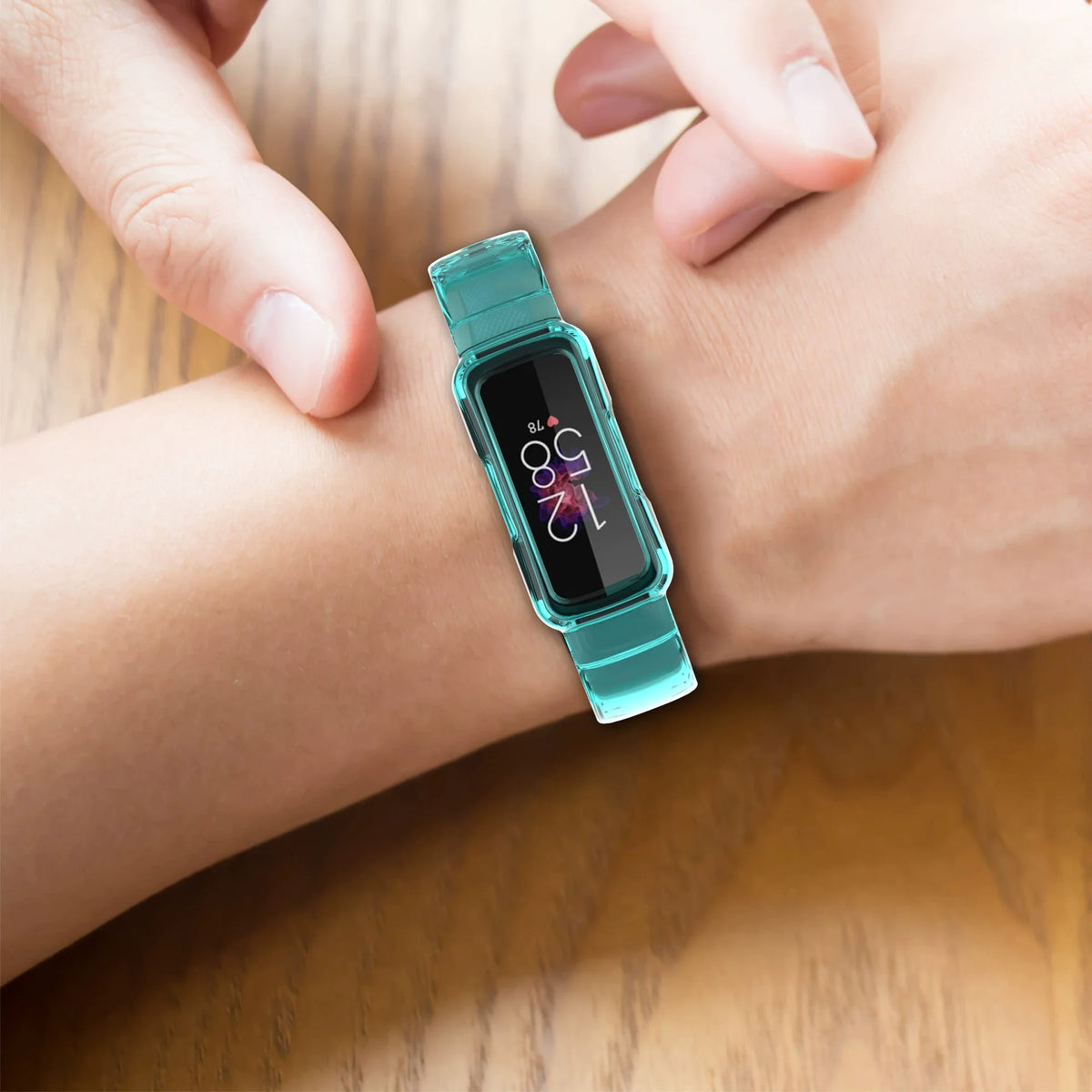 Clear One-Piece Band for Fitbit Luxe / Inspire HR / Inspire 2 / Ace 2 / Ace 3 - i-Station Mobile Phone & Electronic Device Repair and Accessories