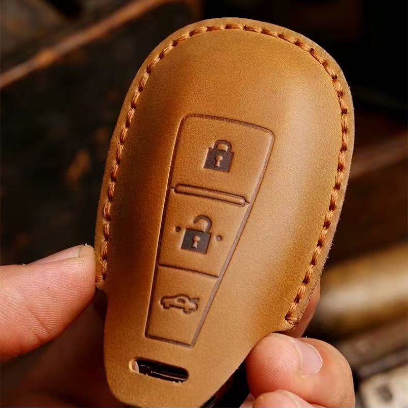 Load image into Gallery viewer, Suzuki Handcrafted Genuine Leather Car Key Fob Case Cover For Vitara, SX4, S-Cross, Ciaz, Baleno
