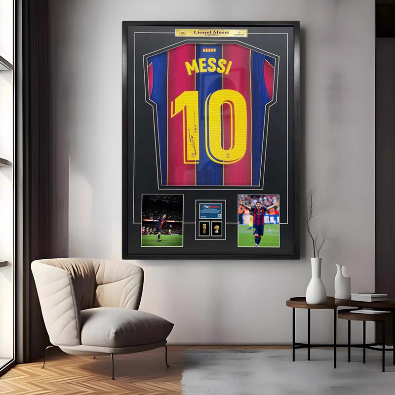 Load image into Gallery viewer, Lionel Messi FC Barcelona Framed Jersey Display (60×80cm) – Facsimile Signature Edition - i-Station Mobile Phone &amp; Electronic Device Repair and Accessories

