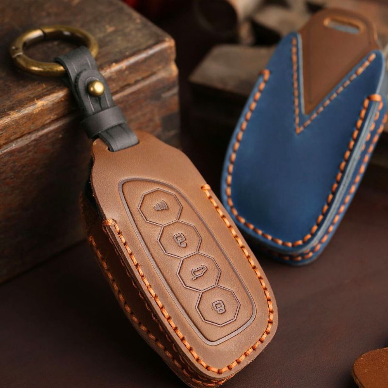 Load image into Gallery viewer, Great Wall Handcrafted Genuine Leather Car Key Fob Case Cover For Haval F5, M6, H6, Shenshou, Cool Dog, Soar Max
