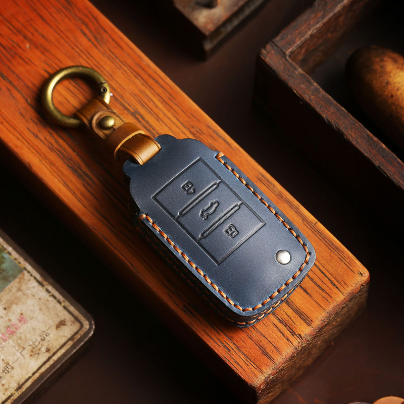 Load image into Gallery viewer, Roewe Handcrafted Genuine Leather Car Key Fob Case Cover For Roewe i5, Ei6 Max, RX3, RX5 Plus
