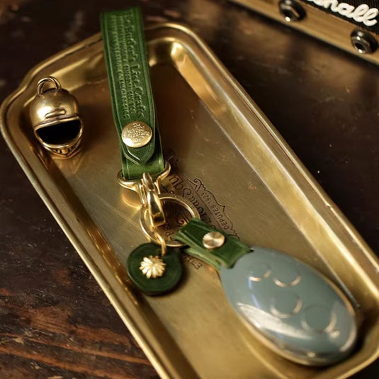Vintage Brass Leather Car Keychain – Retro Solid Brass Key Ring for Everyday Carry
