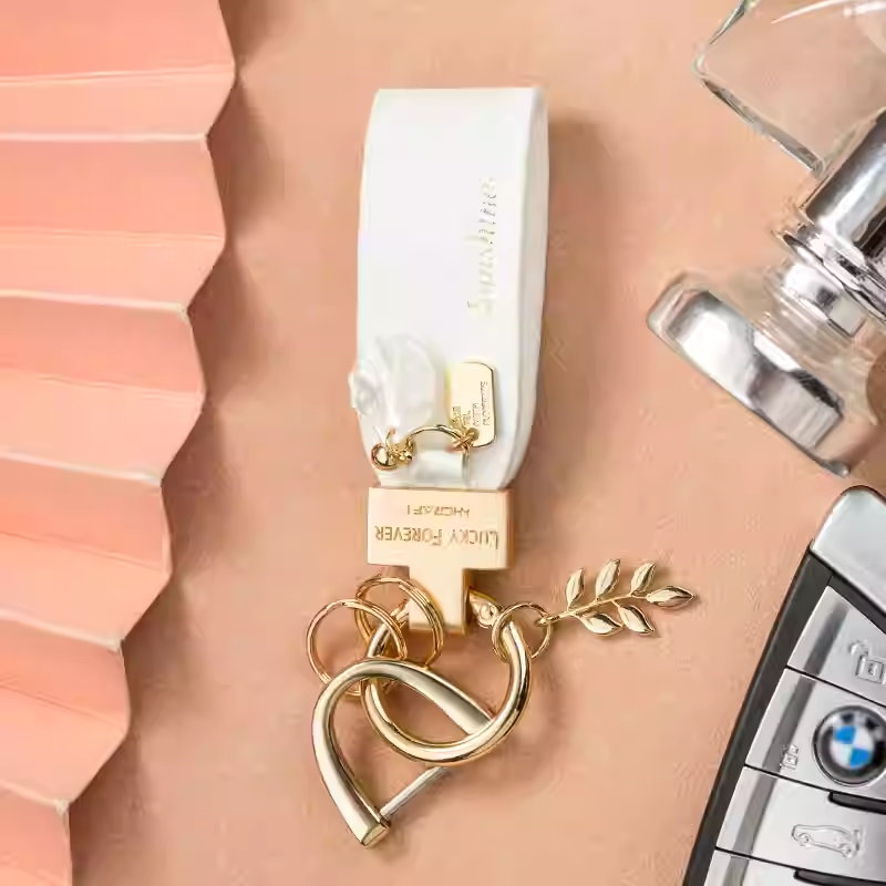 Load image into Gallery viewer, Minimalist Stylish and Versatile Accessory - Wheat Keychain &amp; Chic Backpack Charm
