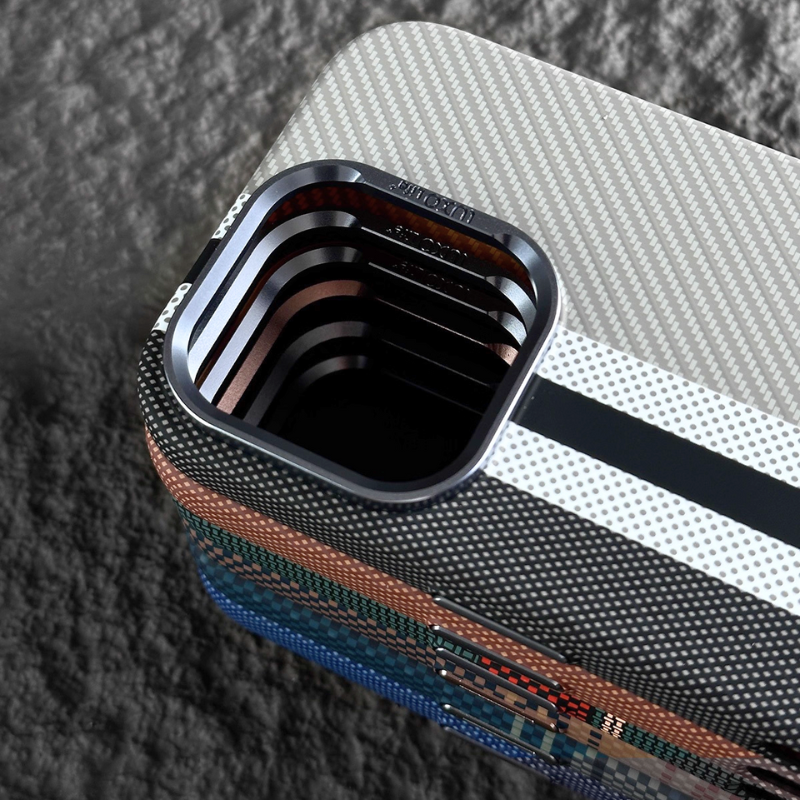 Load image into Gallery viewer, [Magsafe Compatible] Apple iPhone 17/Air/Pro/Pro Max Matte Shockproof Striped Phone Case
