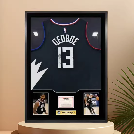 Load image into Gallery viewer, Paul George Los Angeles Clippers Framed Jersey Display (60×80cm) – Facsimile Signature Edition - i-Station Mobile Phone &amp; Electronic Device Repair and Accessories
