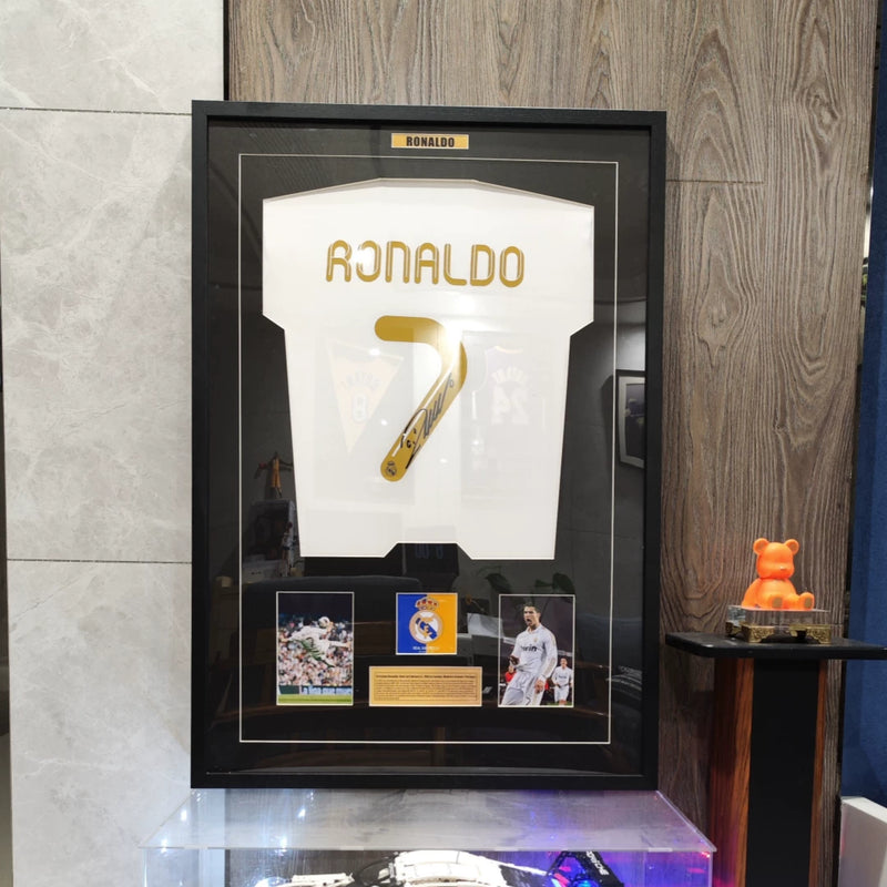 Load image into Gallery viewer, Cristiano Ronaldo Real Madrid Framed Jersey Display (60×80cm) – Facsimile Signature Edition - i-Station Mobile Phone &amp; Electronic Device Repair and Accessories

