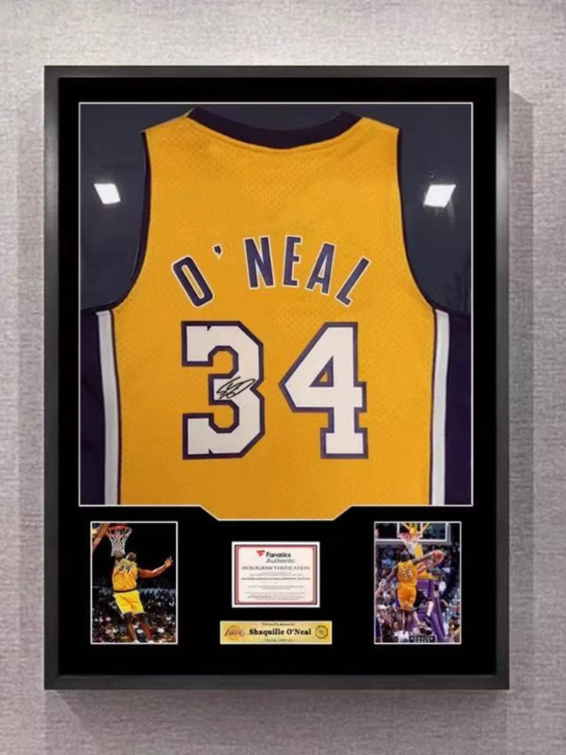 Load image into Gallery viewer, Shaquille O'Neal Los Angeles Lakers Framed Jersey Display (60×80cm) – Facsimile Signature Edition - i-Station Mobile Phone &amp; Electronic Device Repair and Accessories
