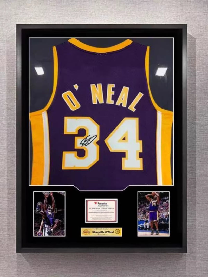 Load image into Gallery viewer, Shaquille O'Neal Los Angeles Lakers Framed Jersey Display (60×80cm) – Facsimile Signature Edition - i-Station Mobile Phone &amp; Electronic Device Repair and Accessories
