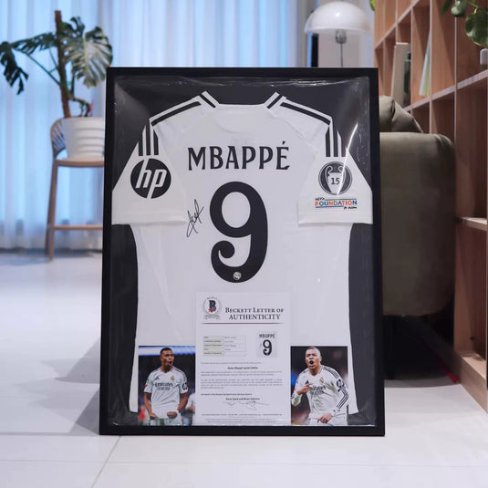 Kylian Mbappé Real Madrid CF Framed Jersey Display (60×80cm) – Facsimile Signature Edition - i-Station Mobile Phone & Electronic Device Repair and Accessories