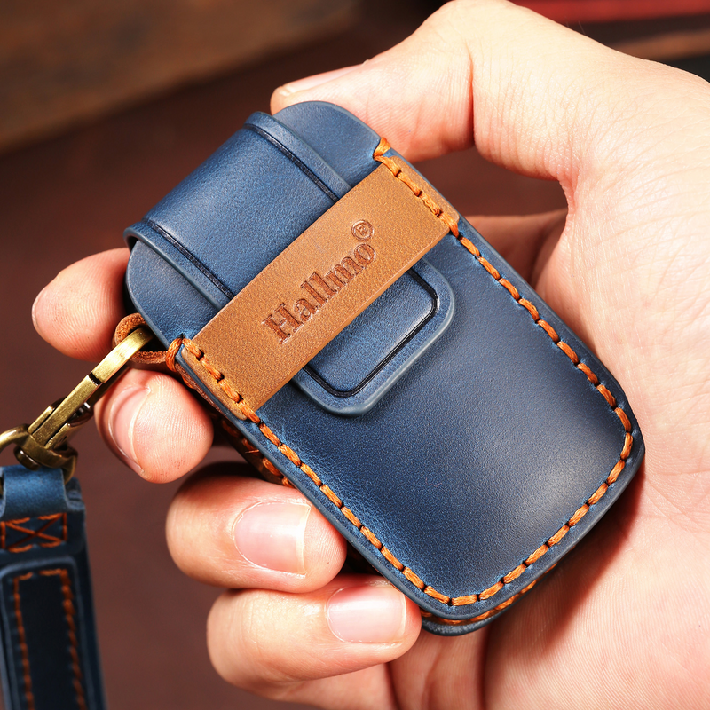 Load image into Gallery viewer, Roewe Handcrafted Genuine Leather Car Key Case For RX3, RX5 PLUS, RX8, 350, 360, i5
