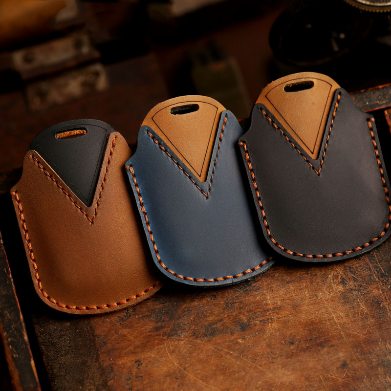 Load image into Gallery viewer, Honda Handcrafted Genuine Leather Car Key Fob Case Cover For CR-V, Accord, Civic, HR-V, Pilot

